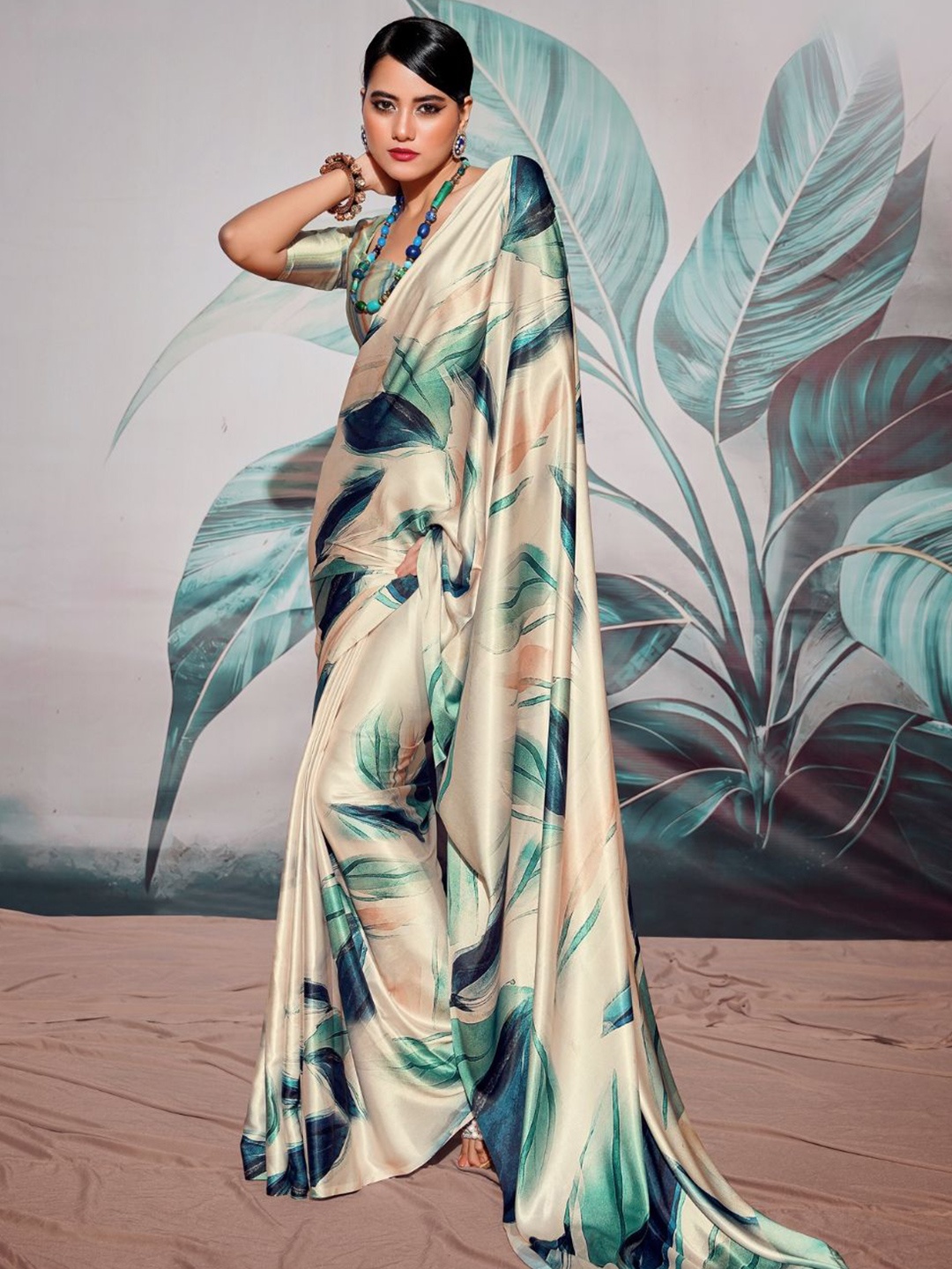 

DEVATITHI Soft Satin Silk Saree, Cream