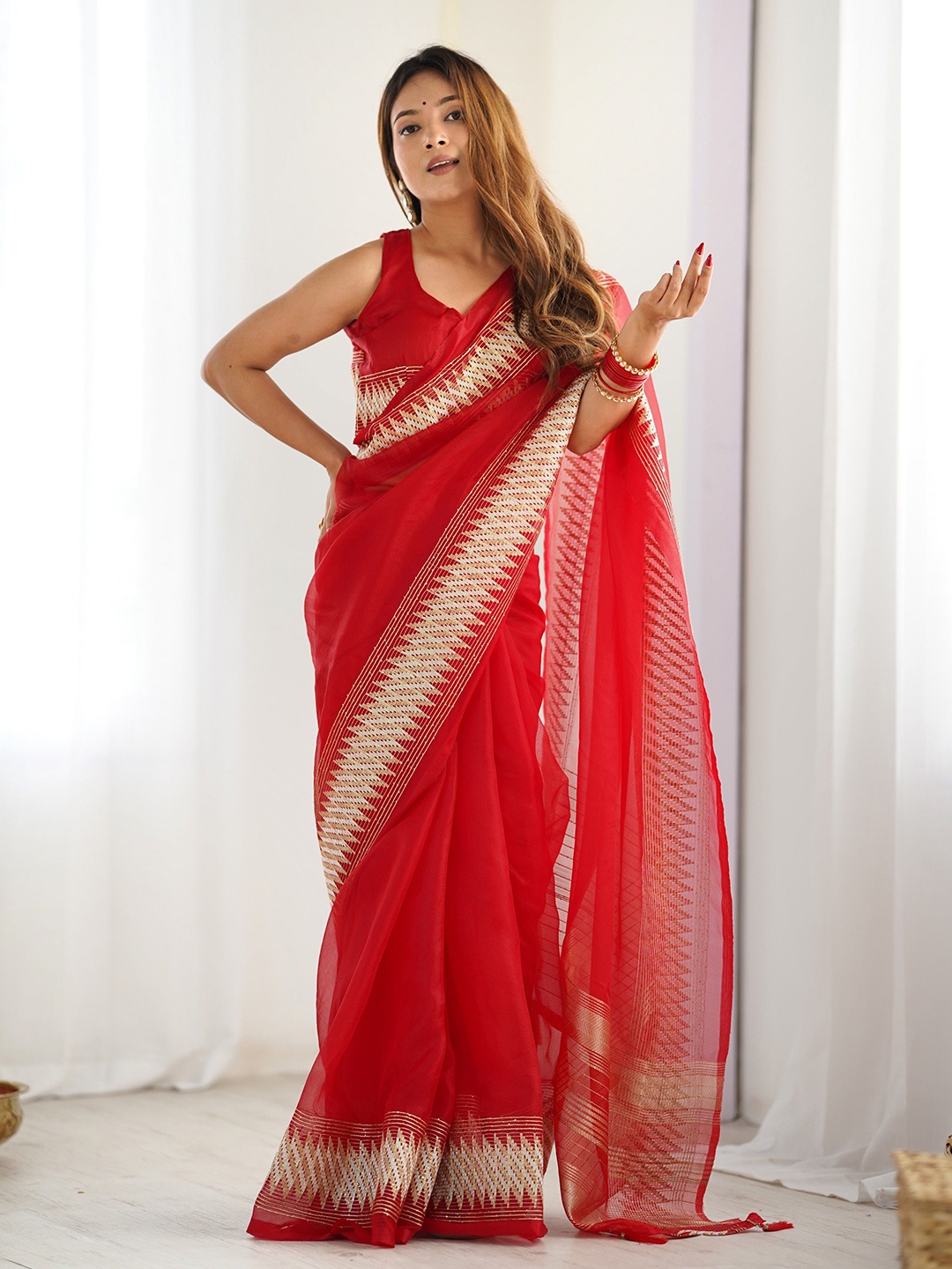 

Ethnic Yard Sequinned Organza Chanderi Saree, Red