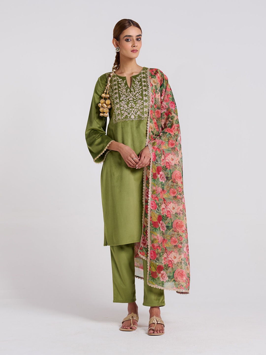 

Rustorange Phulwari Women Embroidered Sequinned Velvet Kurta With Salwar & With Dupatta, Olive