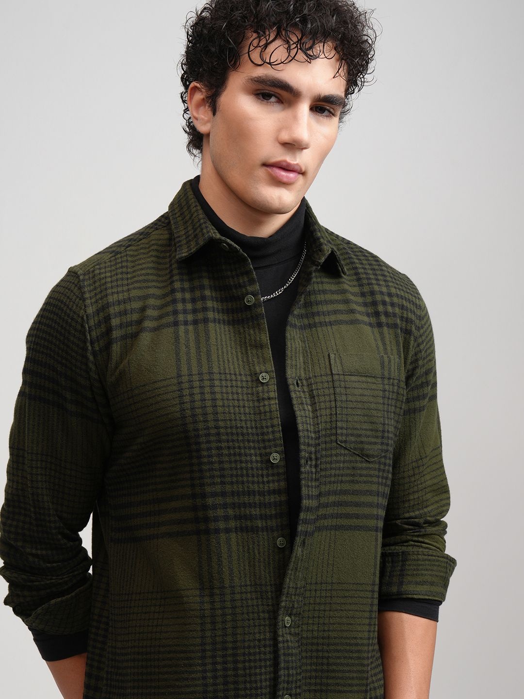 

HIGHLANDER Men Slim Fit Spread Collar Checked Cotton Casual Shirt, Olive