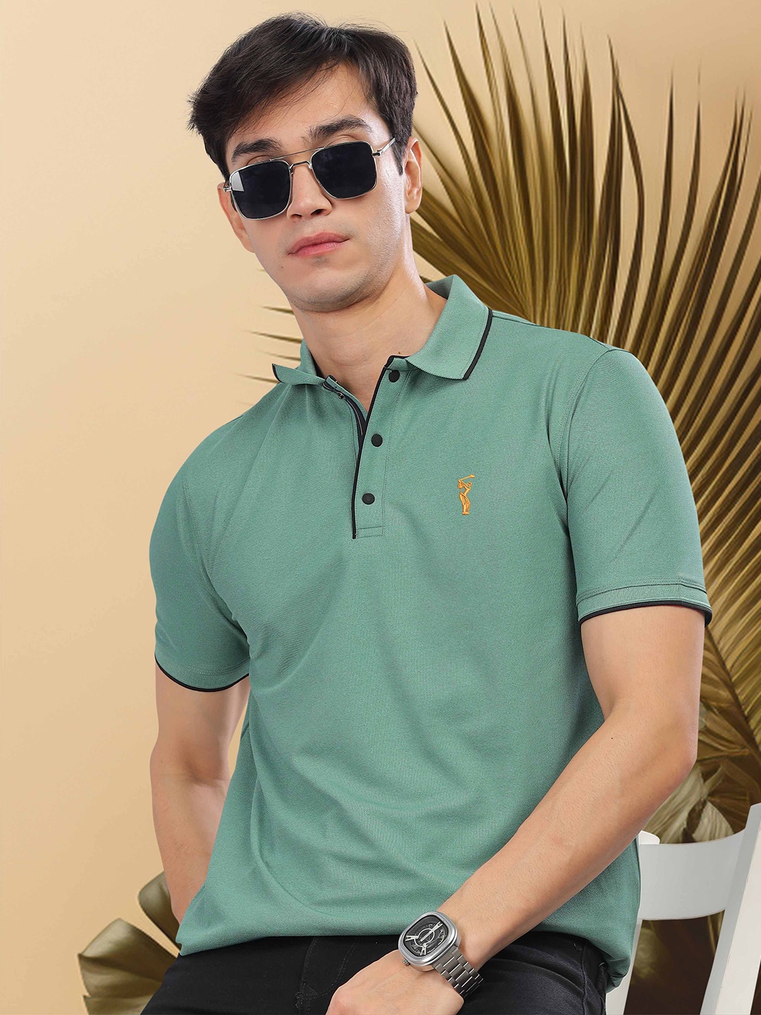 

STELLERS Men Solid Polo Collar T-shirt, Green