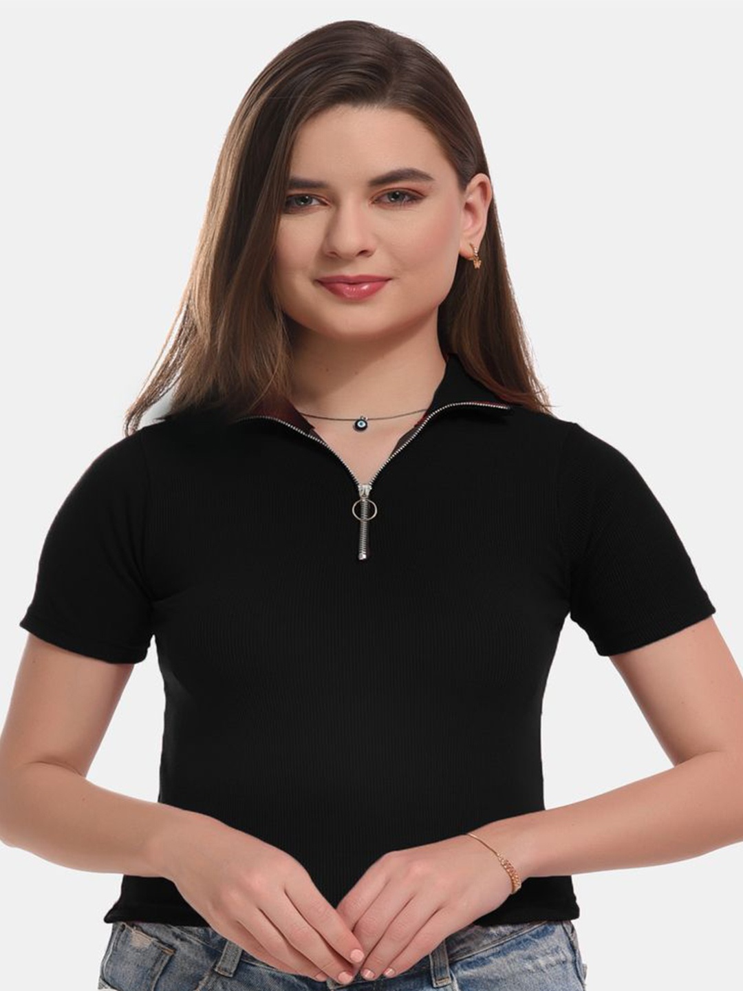 

Narsingha Dreams Women Regular Fit Crop Top, Black