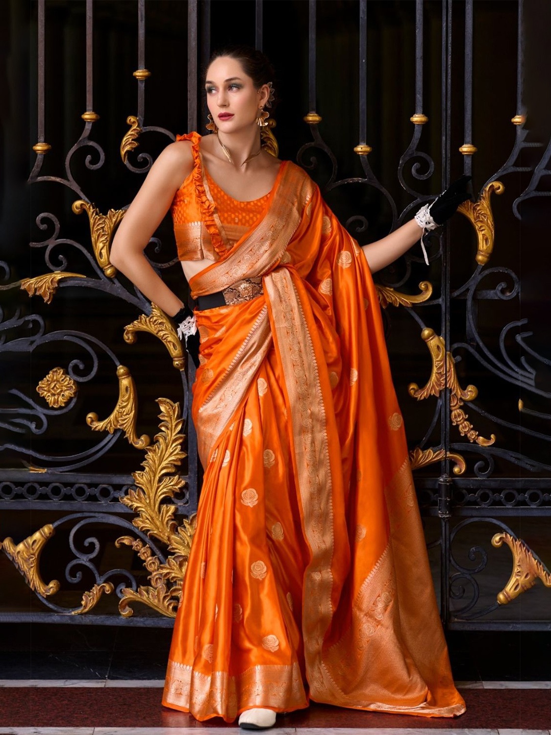 

DEVATITHI Satin Mungha Silk Saree, Orange