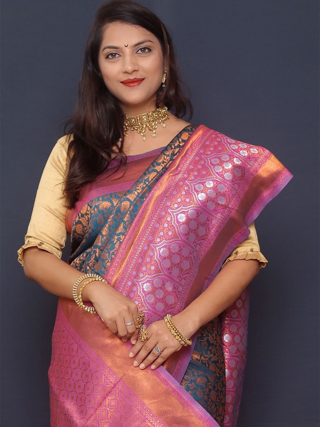 

Royal Rajgharana Saree Woven Design Zari Pure Silk Banarasi Sarees, Teal