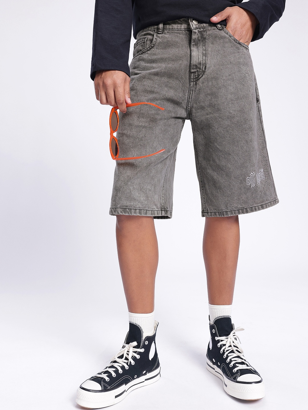 

glitchez Men Urban Core Embroidered Loose Fit Jorts, Grey