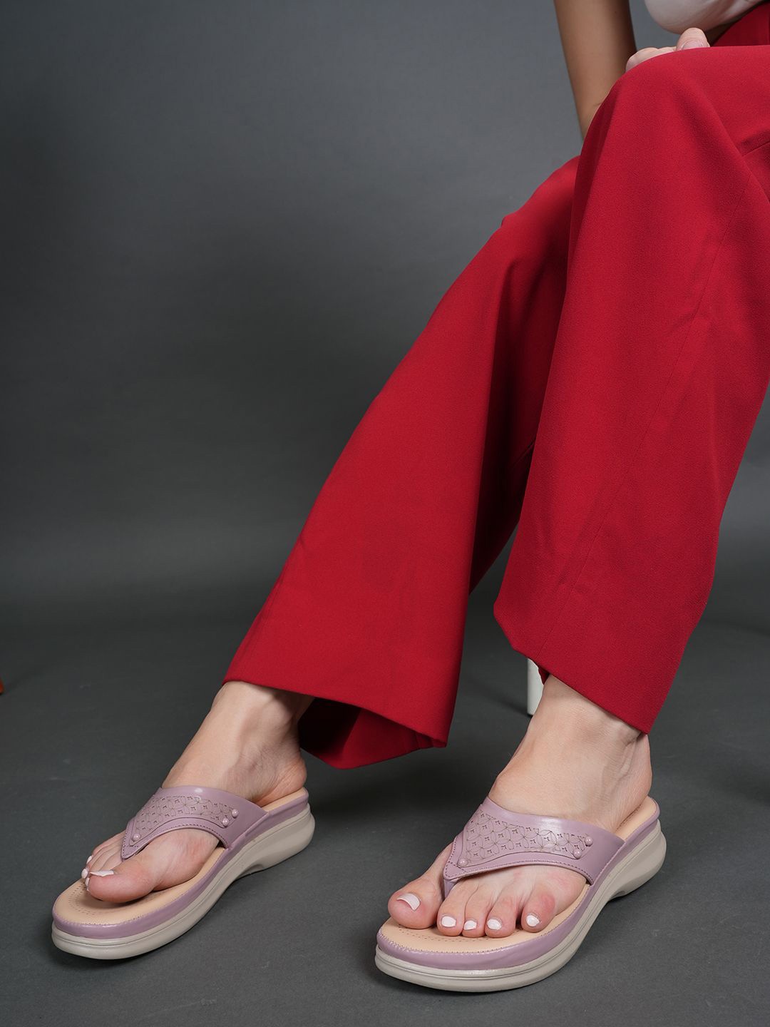 

DressBerry Women Open Toe Flats, Nude