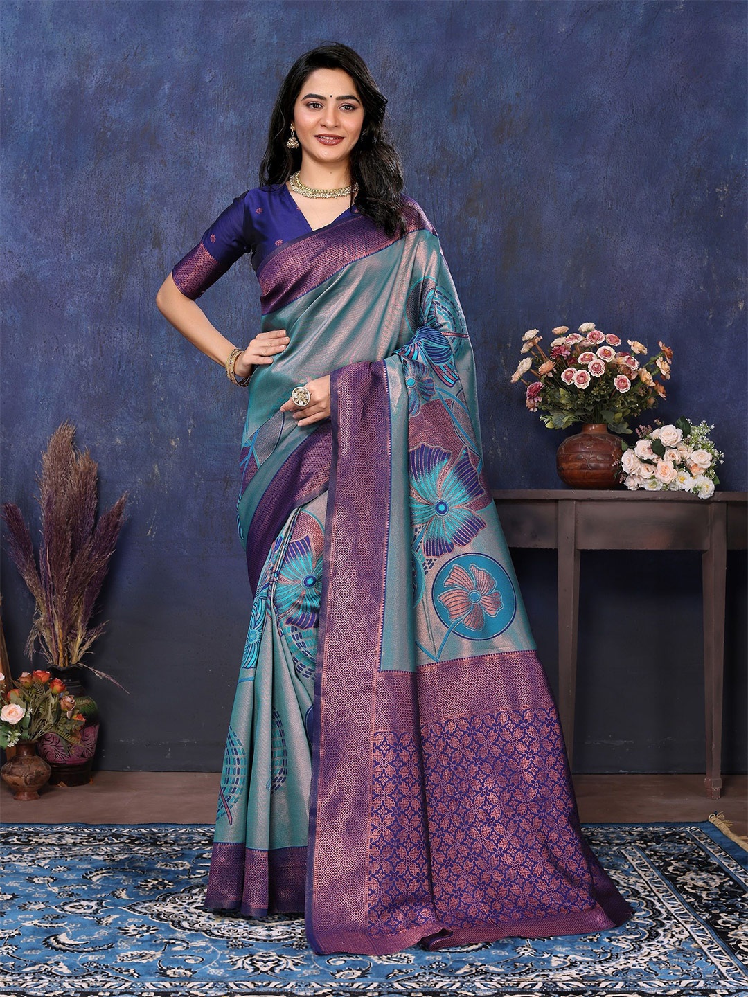 

saretramall Woven Design Kashida Silk Blend Banarasi Saree, Blue