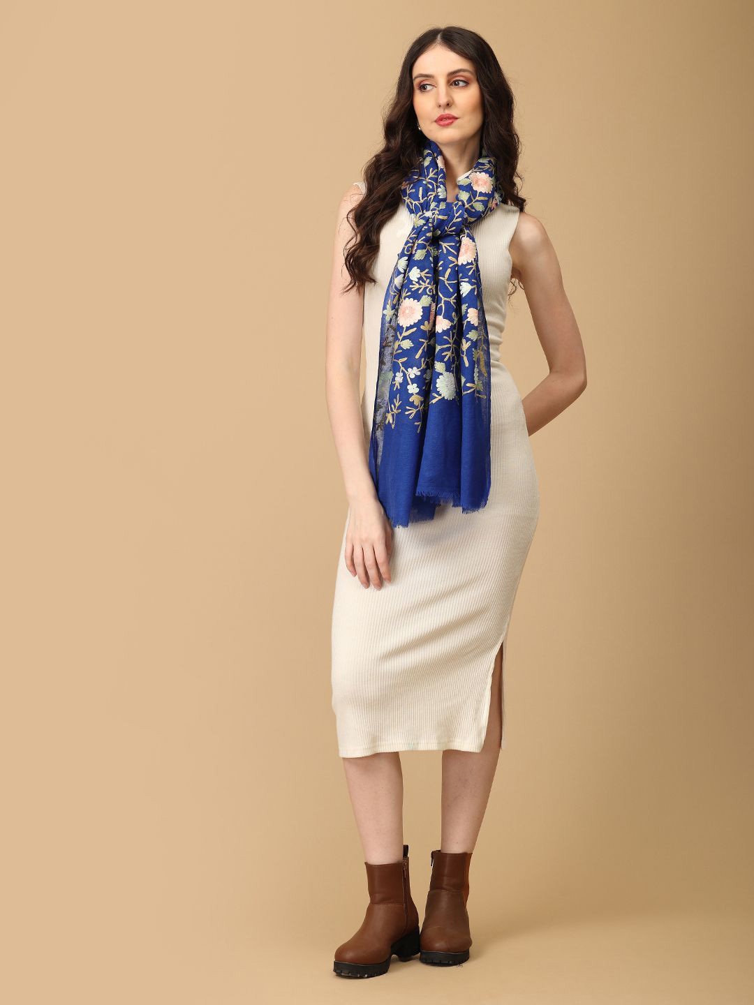 

The Woman Store Women Embroidered Stole, Blue