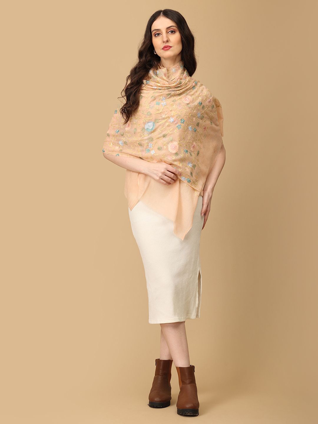 

The Woman Store Women Floral Embroidered Stole, Peach