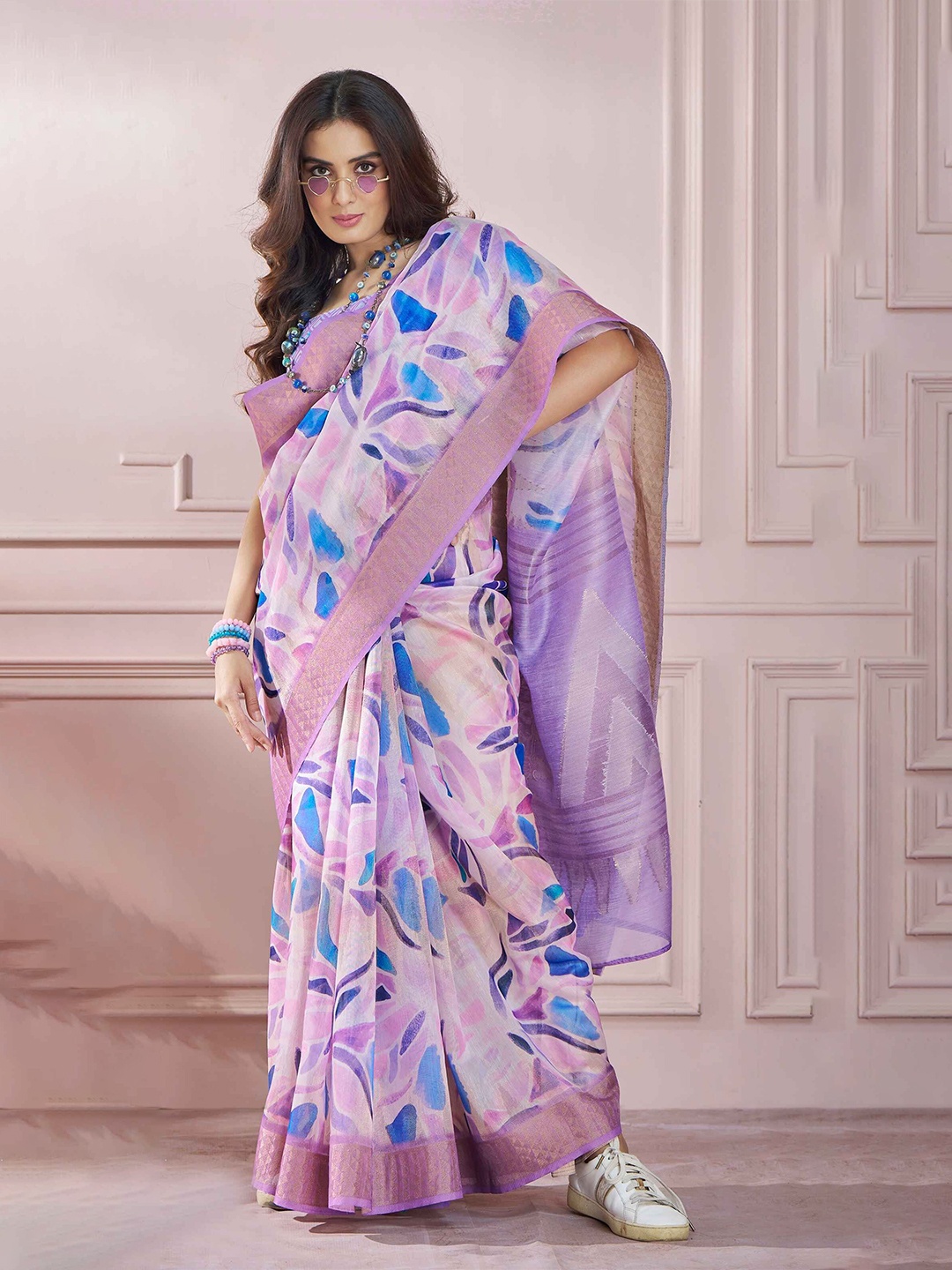

MAHALASA Woven Design Zari Saree, Lavender