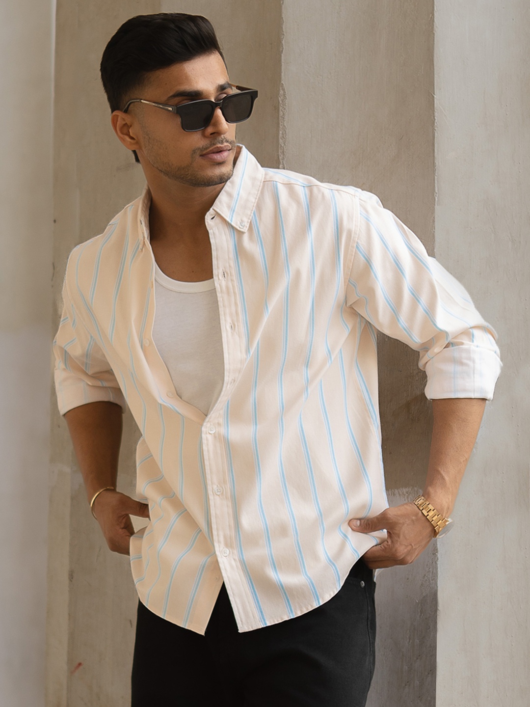 

Powerlook Men Spread Collar Vertical Striped Cotton Casual Shirt, Pink