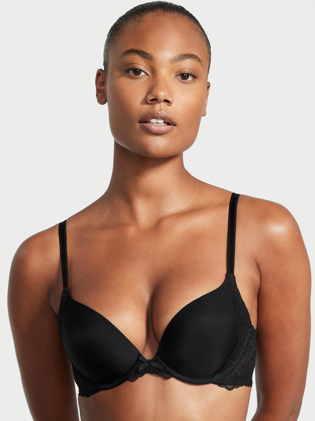 

Victoria's Secret Women Cut and Sew Medium Coverage Underwired Lightly Padded Bra, Black