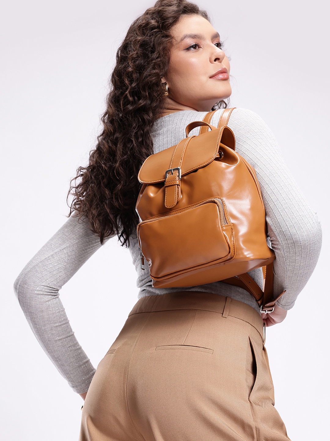 

Mast & Harbour Women Medium Backpack, Brown