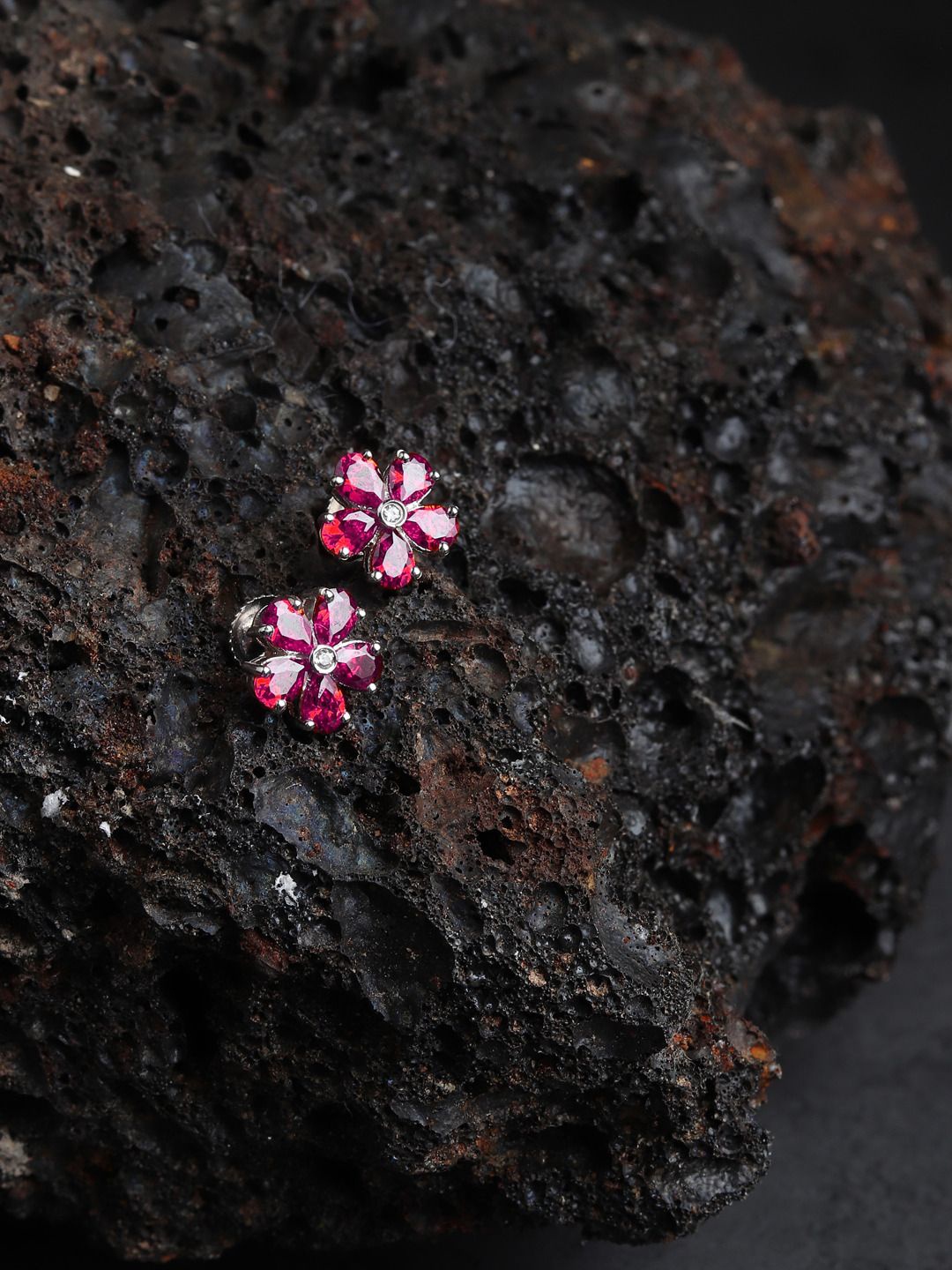 

AKSHAT SAPPHIRE 92.5 Sterling Silver Rhodium-Plated CZ Studded Floral Studs Earrings