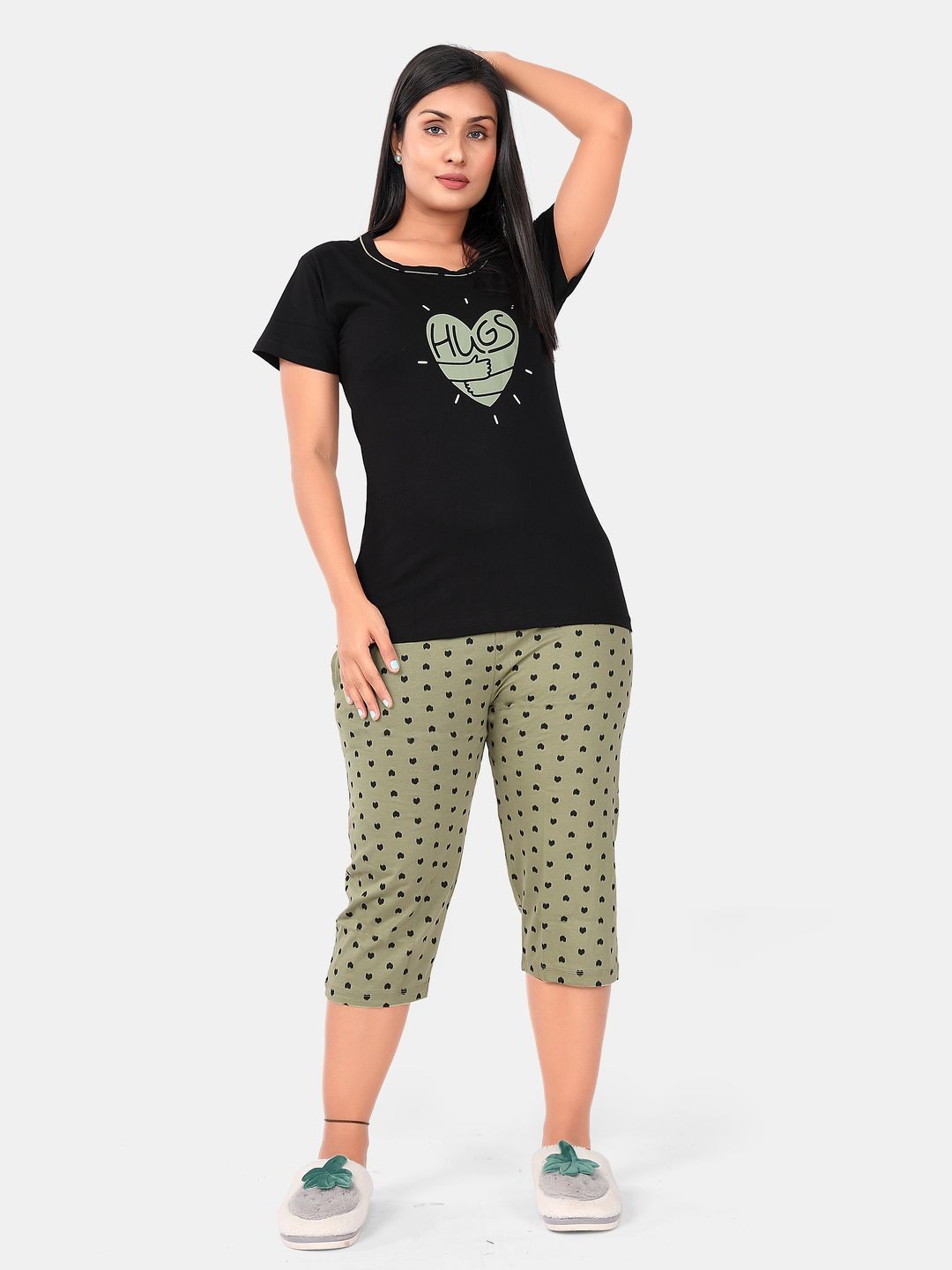 

SWEET MOON Graphic Printed Round Neck Short Sleeves T-Shirt With Capri, Black