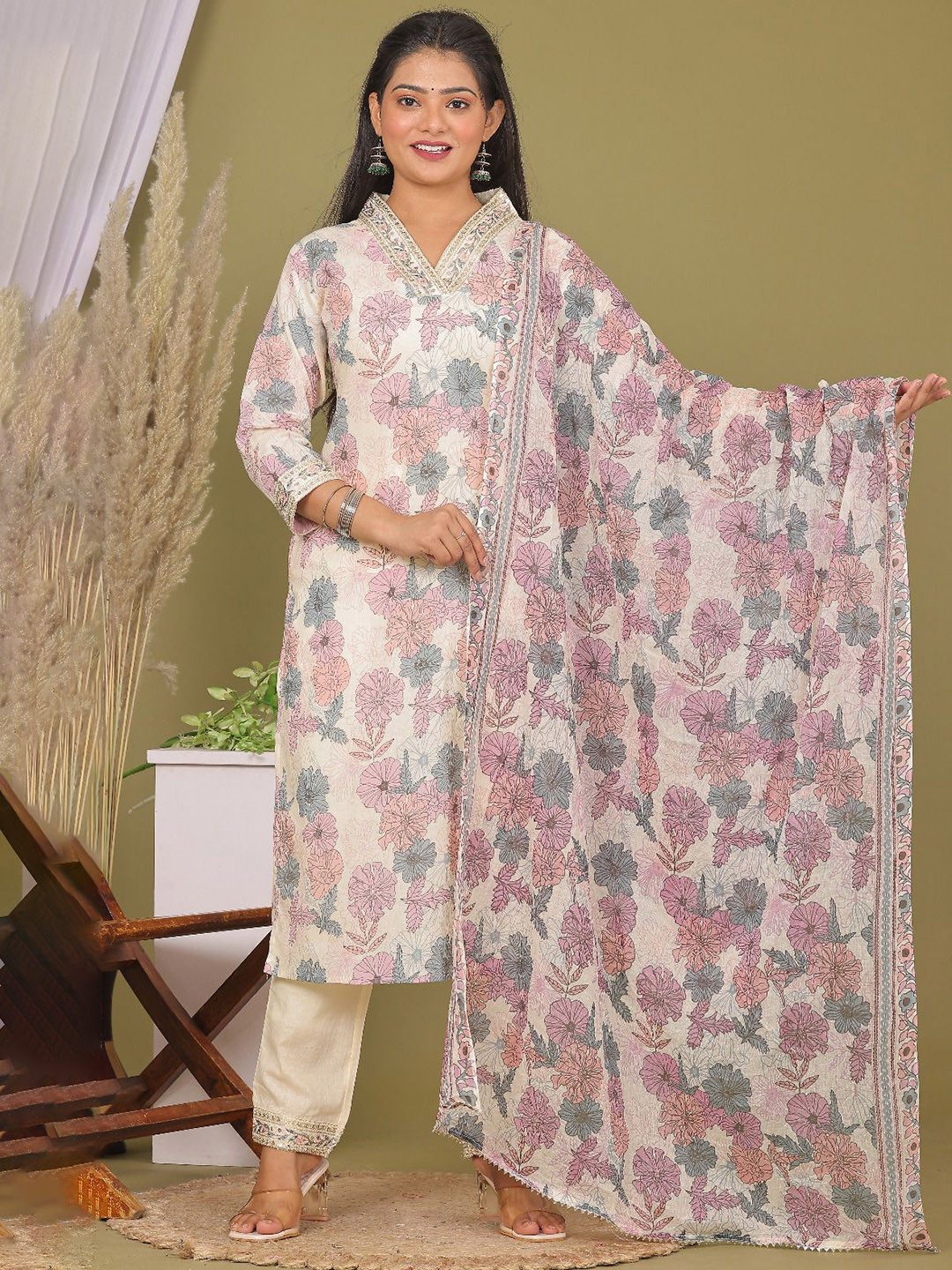 

KALINI Floral Printed Regular Pure Cotton Straight Kurta with Trousers & Dupatta, Pink