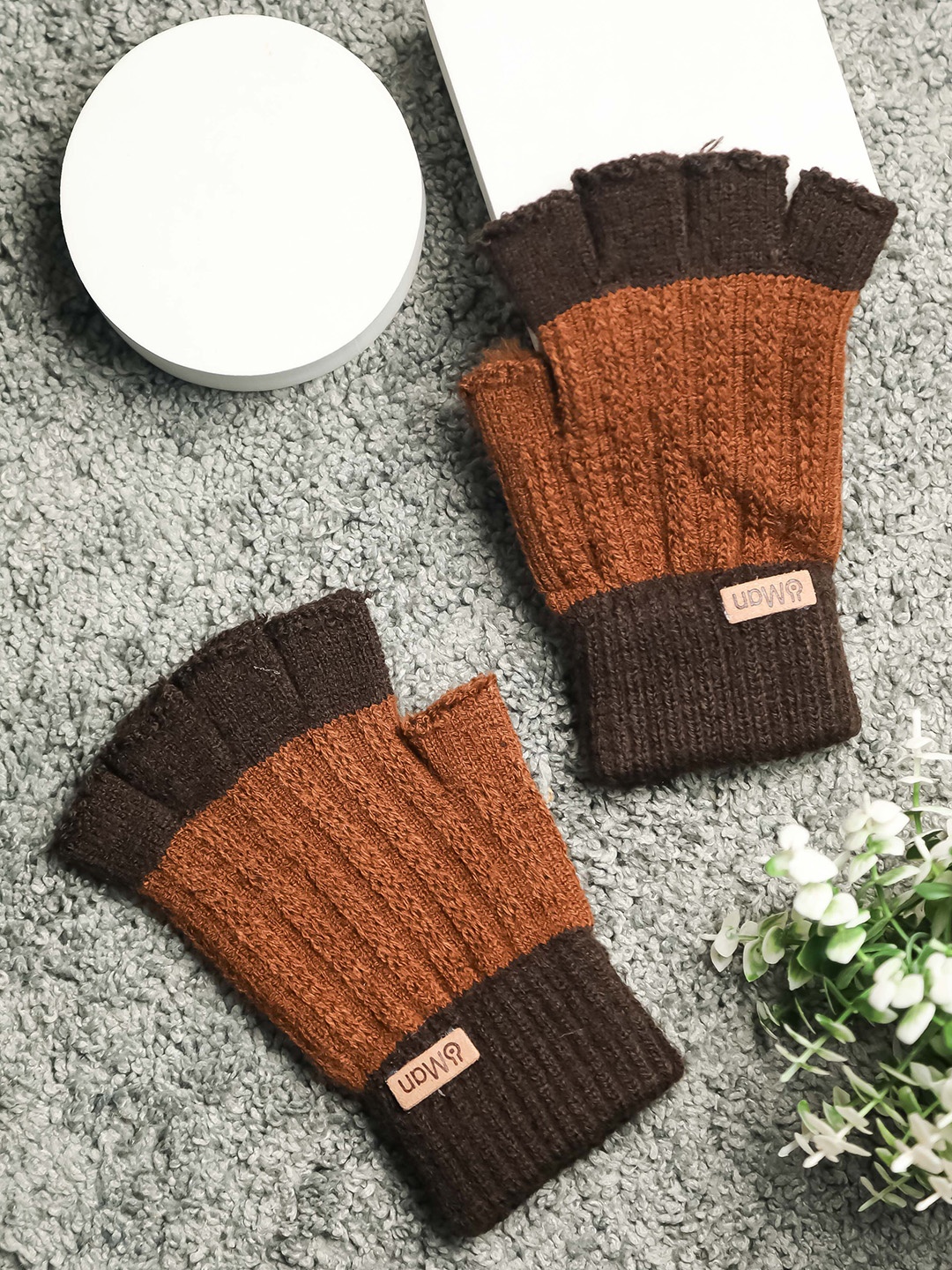 

Brauch Men Patterned Winter Gloves, Brown