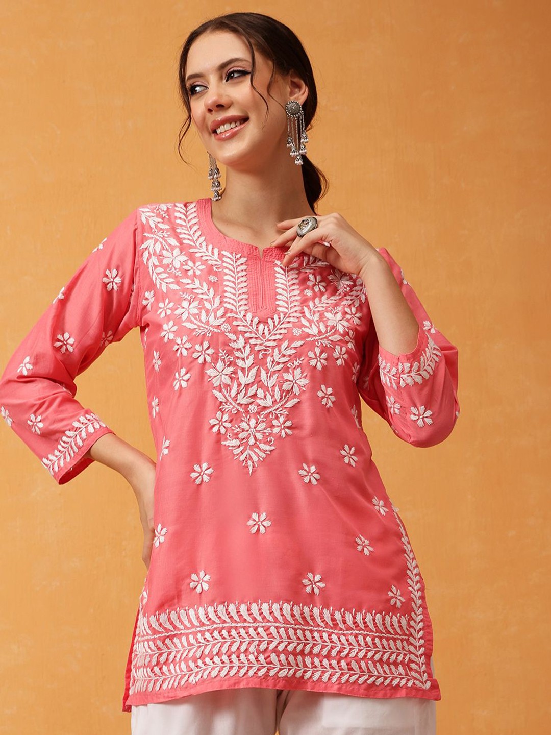 

ADA Women Ethnic Motifs Embroidered Chikankari Chikankari Kurti, Pink