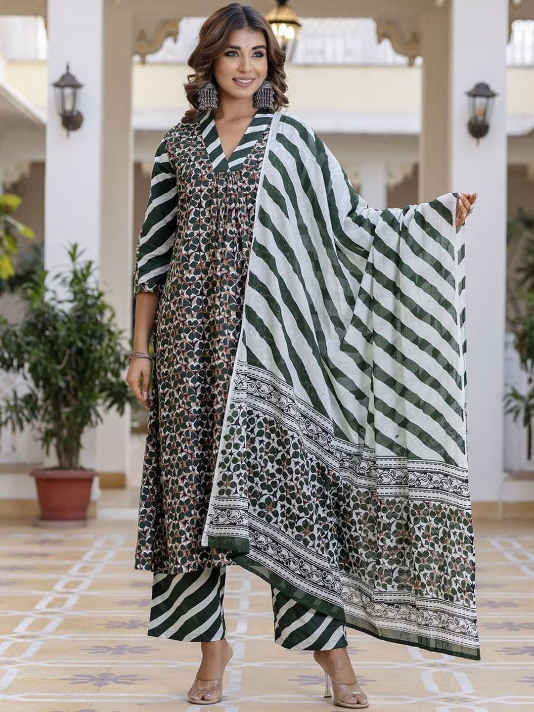 

Anouk Green Floral Printed Pure Cotton Anarkali Kurta With Palazzos & Dupatta