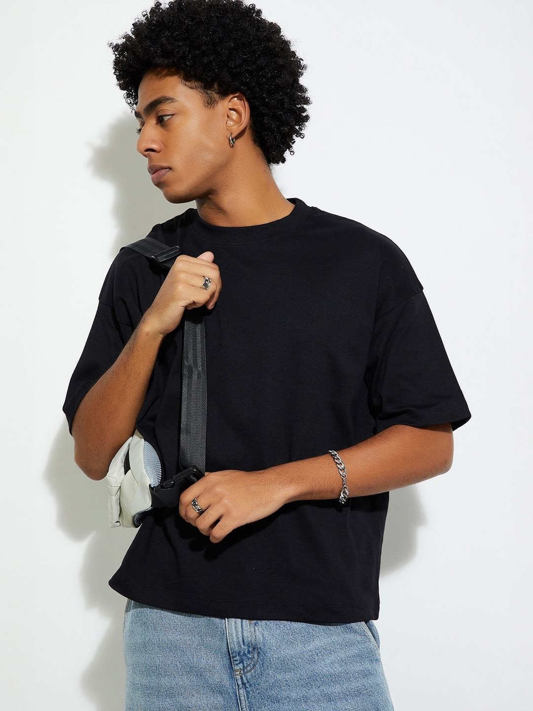 MAX URB_N Men Solid Oversized T-shirt, Black