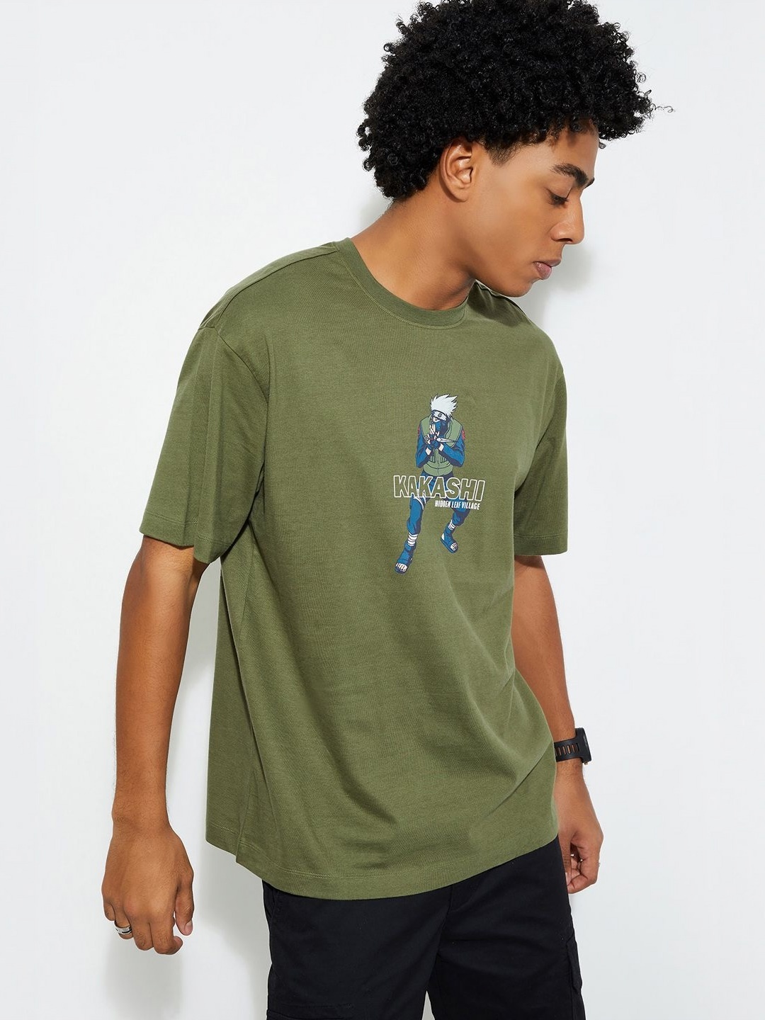 

MAX URB_N Men Kakashi Print Oversized T-shirt, Olive