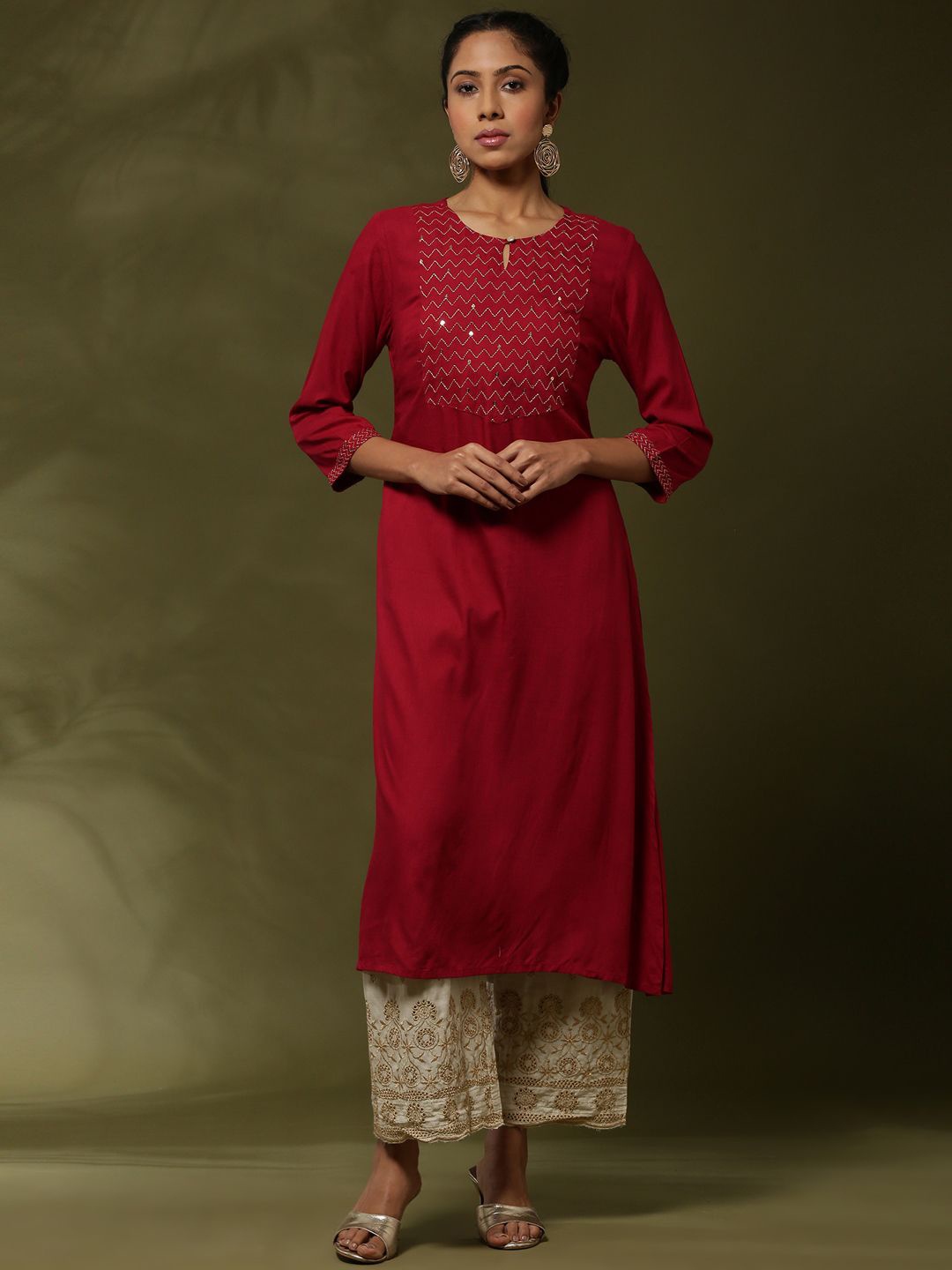 

Abhishti Geometric Embroidered Keyhole Neck Sequins A-Line Kurta, Red