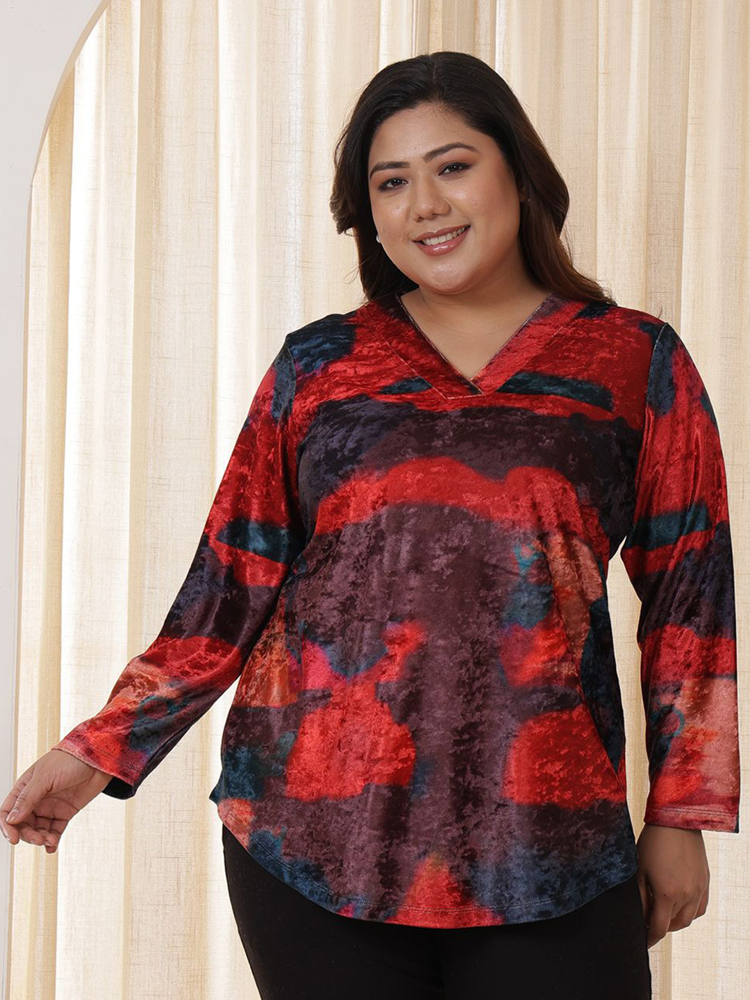 

Amydus Women Plus Size Abstract Velvet Top, Red