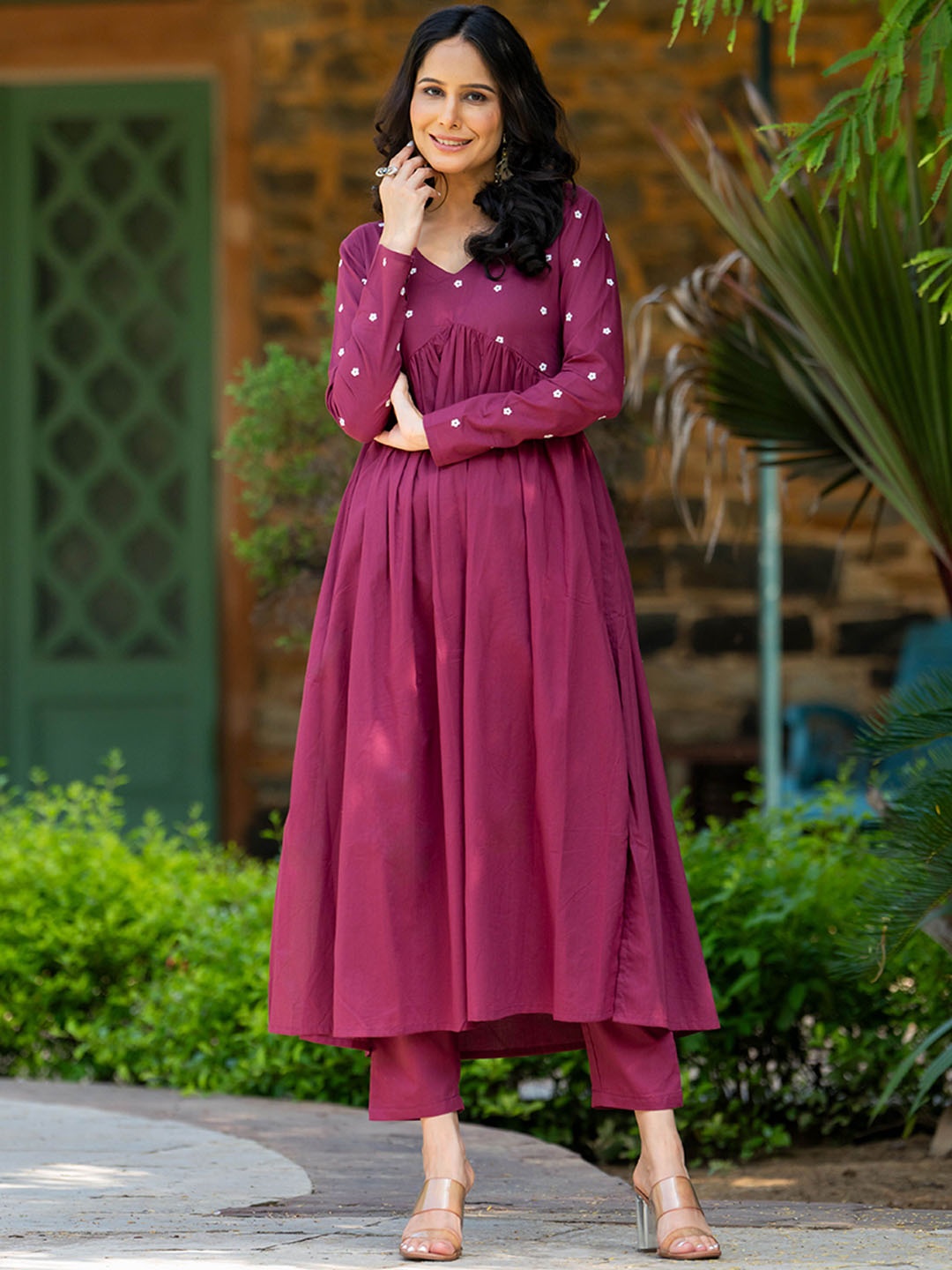 

GAYRAA Floral Embroidered Empire Styled A-Line Pure Cotton Kurta With Trousers, Burgundy