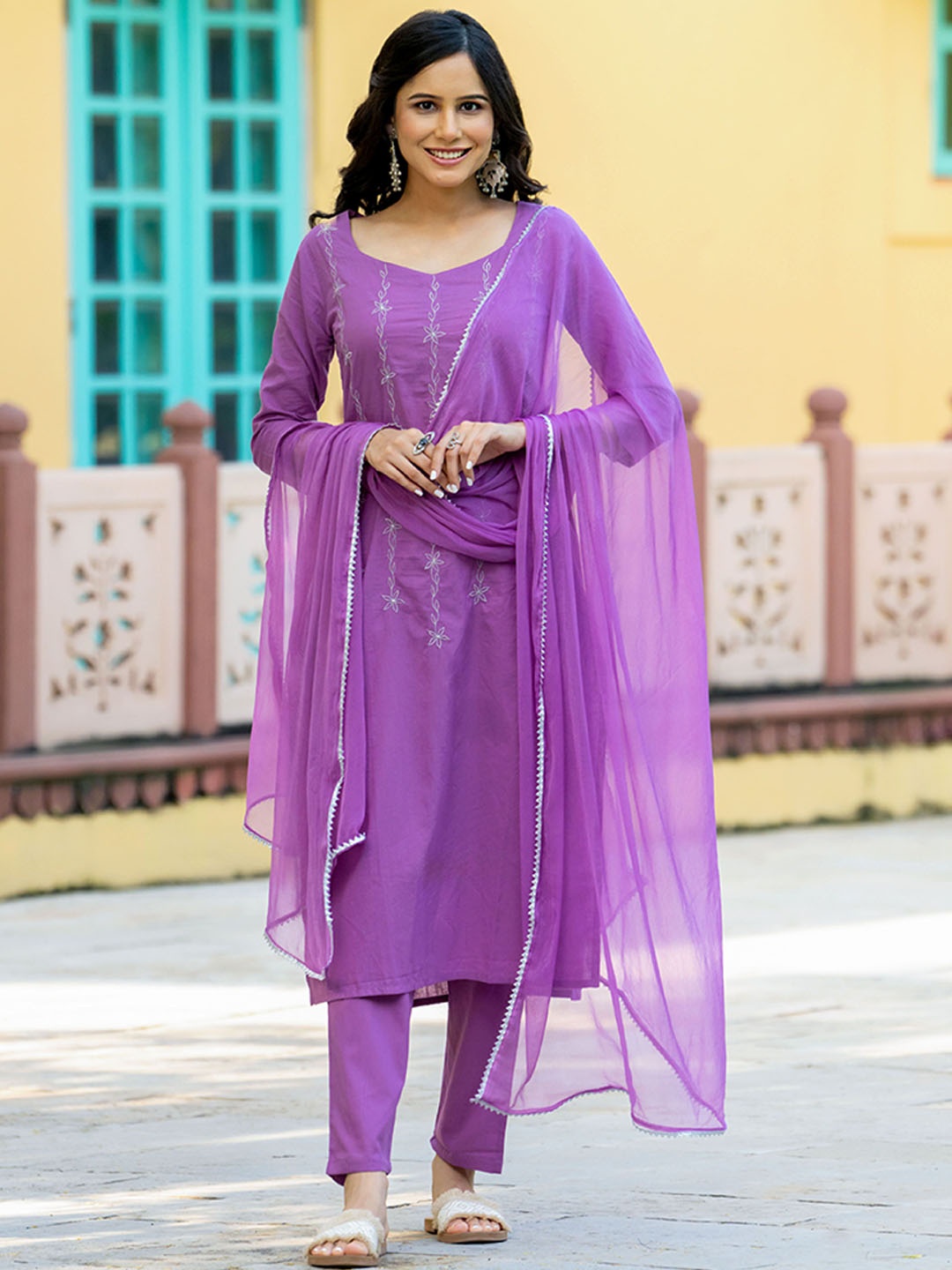 

GAYRAA Floral Embroidered Pure Cotton Straight Kurta With Trousers & Dupatta, Lavender