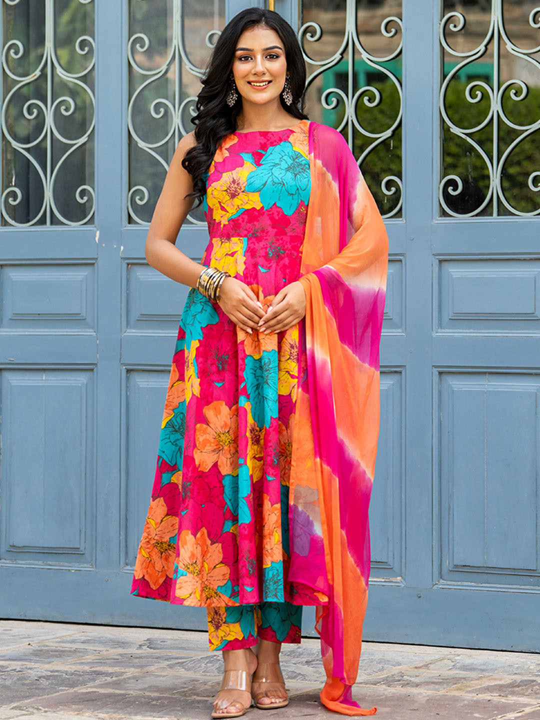 

GAYRAA Floral Printed Pure Cotton Anarkali Kurta With Trousers & Dupatta, Pink