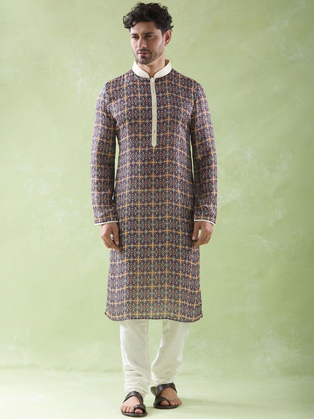 

Arihant Rai Sinha Geometric Printed Kurta With Churidar, Purple