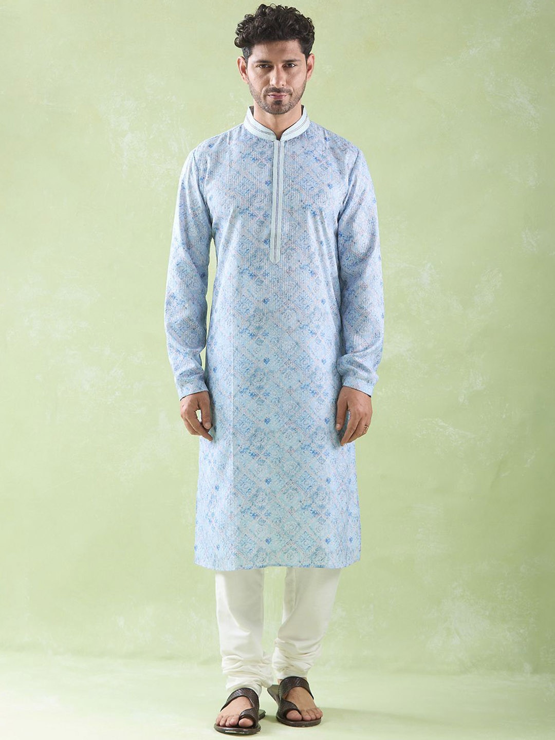 

Arihant Rai Sinha Printed Mandarin Collar Straight Kurta with Churidar, Blue
