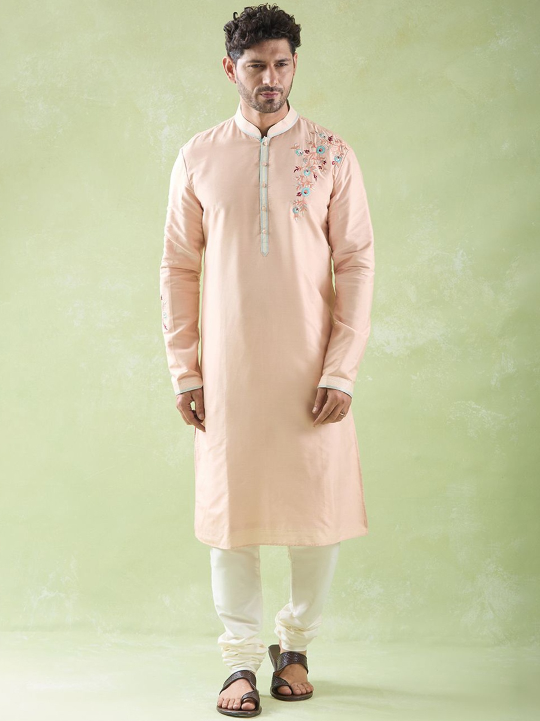 

Arihant Rai Sinha Floral Embroidered Pure Cotton Kurta with Churidar, Pink