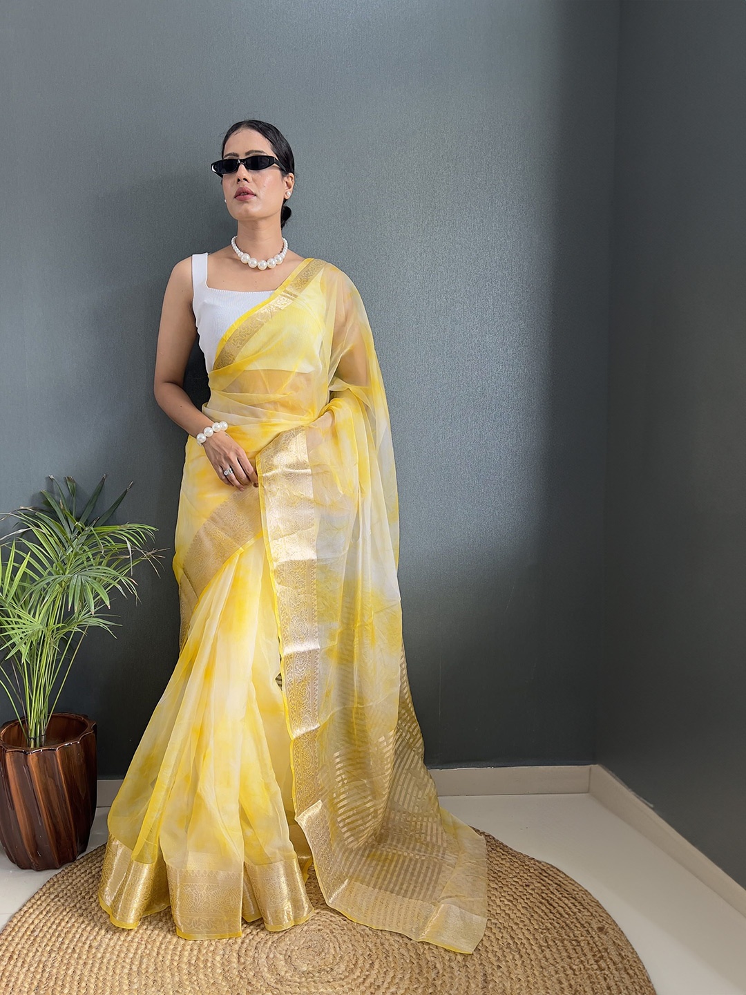 

Mitera Tie and Dye Zari Organza Kanjeevaram Saree, Yellow