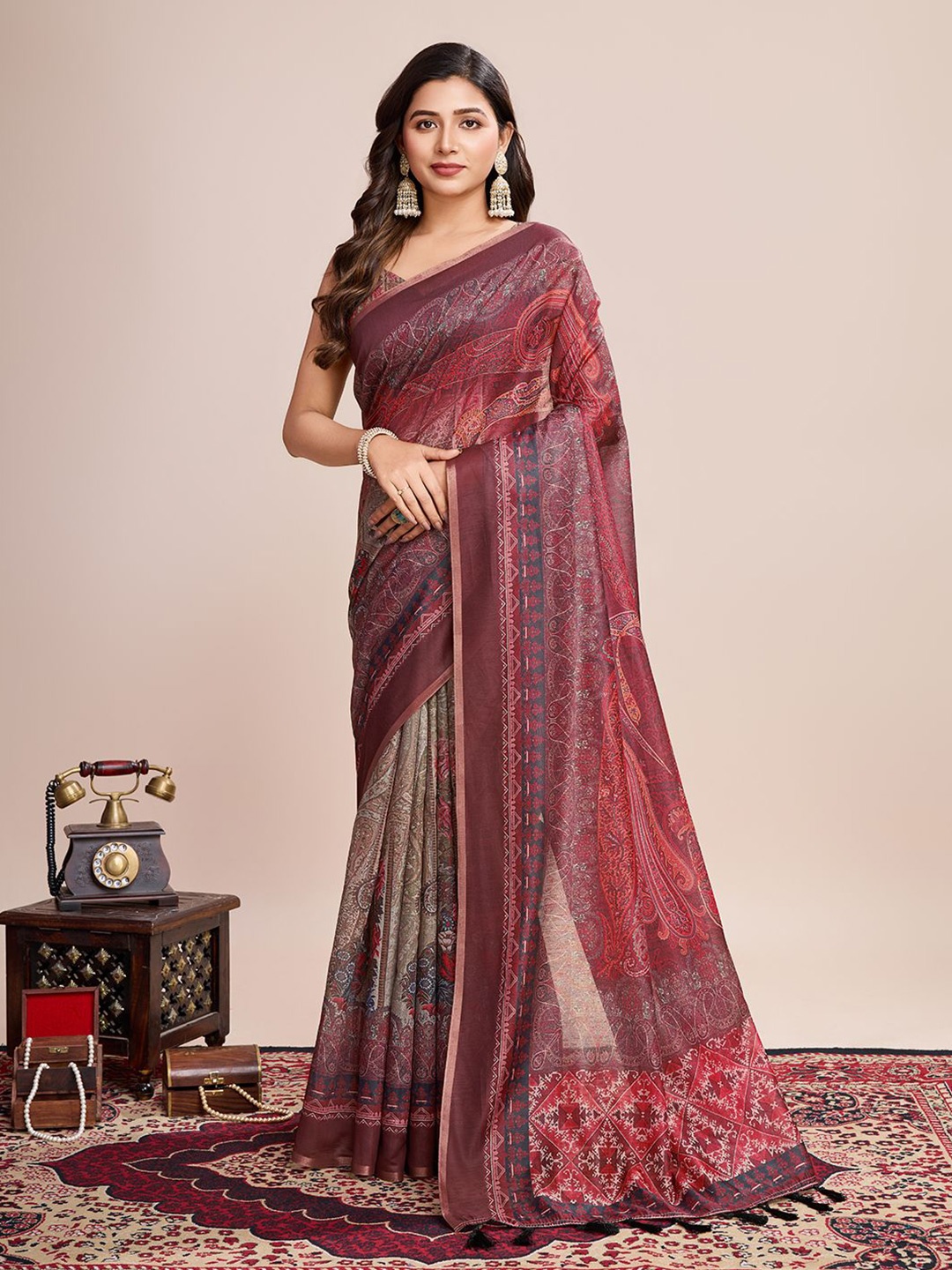 

Sarvada Ethnic Motifs Zari Saree, Maroon