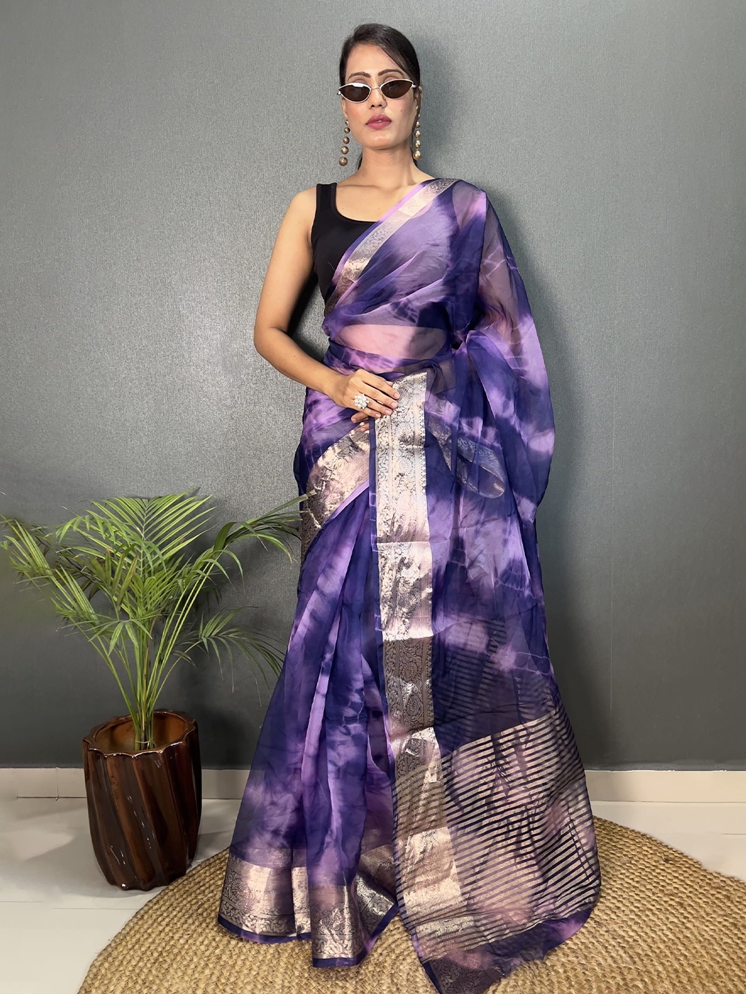 

Mitera Tie and Dye Zari Organza Saree, Blue