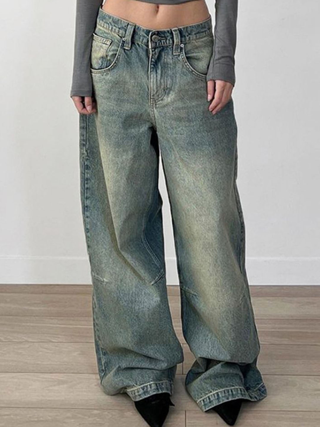 

LULU & SKY Women Heavy Fade Mid-Rise Wide Leg Jeans, Blue