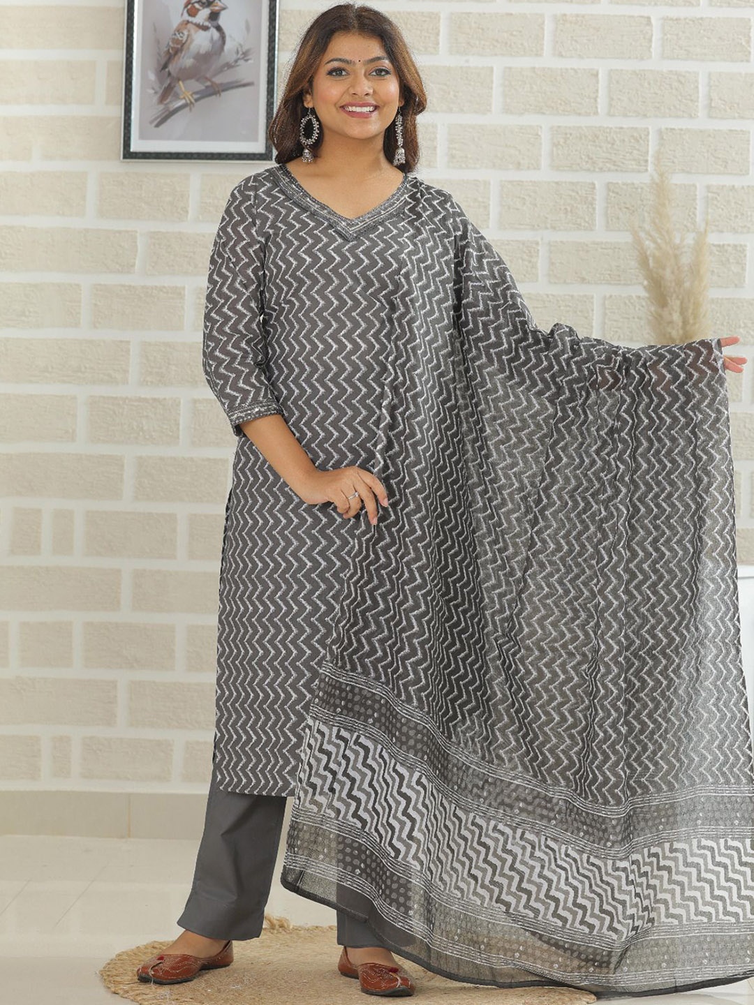 

KALINI Chevron Printed Regular Pure Cotton Straight Kurta with Trousers & Dupatta, Grey