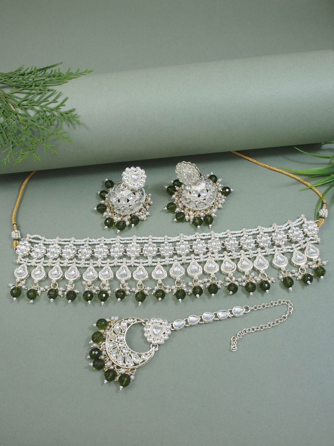 

I Jewels Silver-Plated Kundan & Pearl Jewellery Set