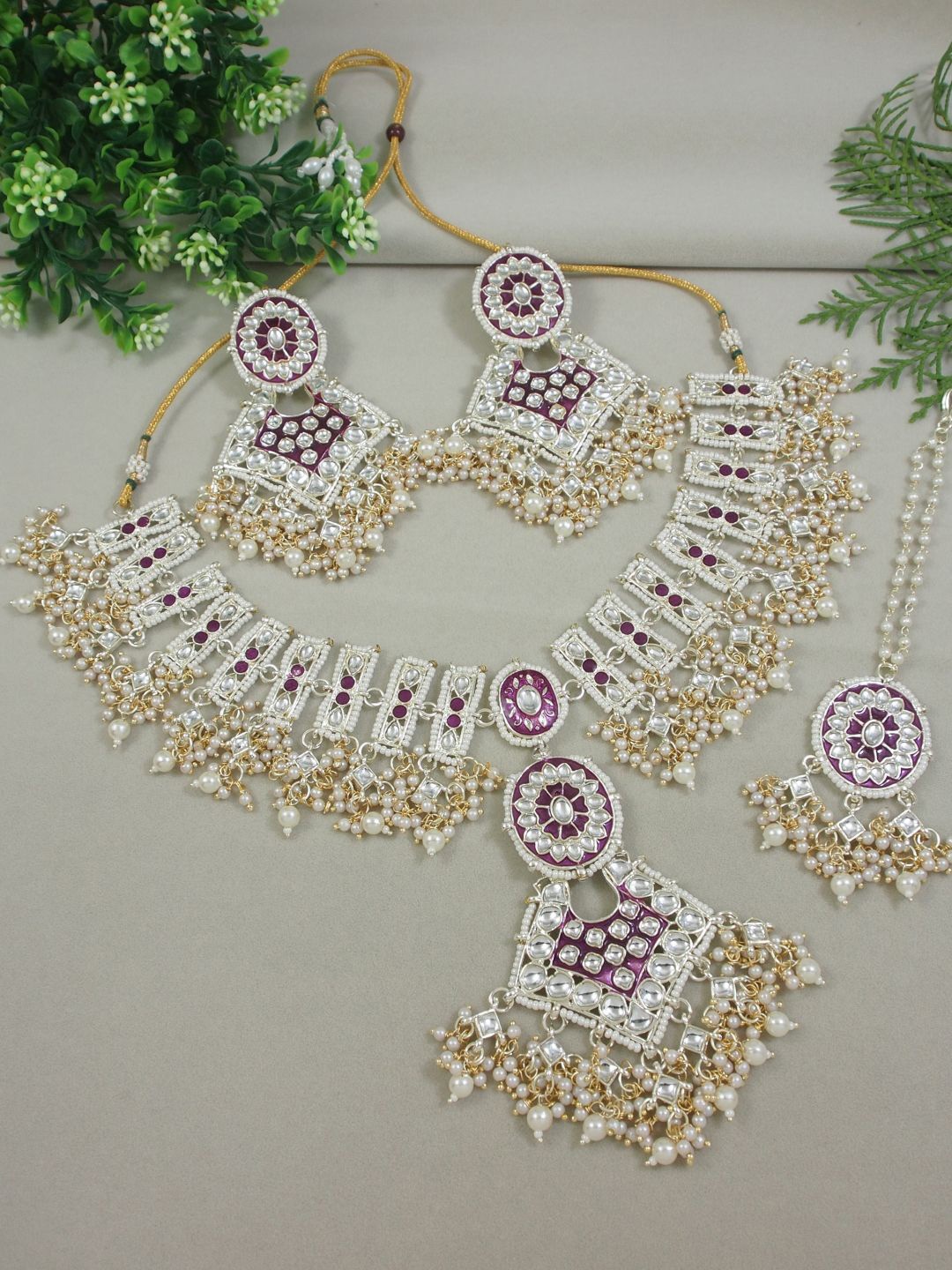 

I Jewels Gold Plated Kundan & Pearl Traditional Choker Jewellery Set