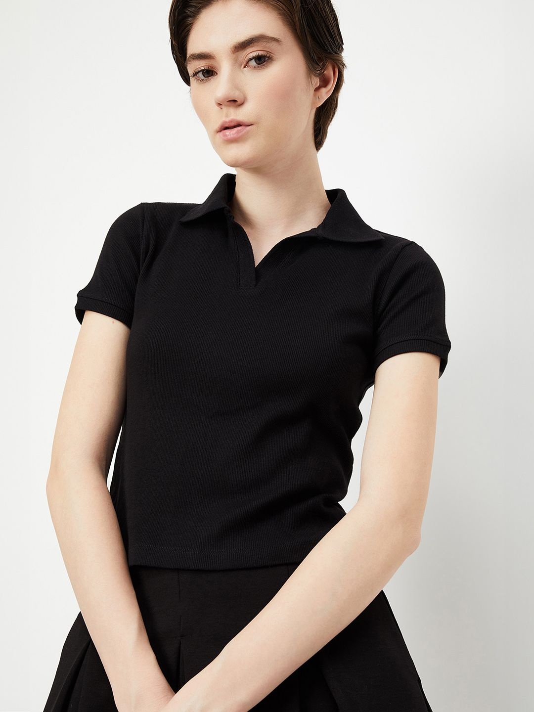 

max Women Solid Polo Collar Cotton T-shirt, Black