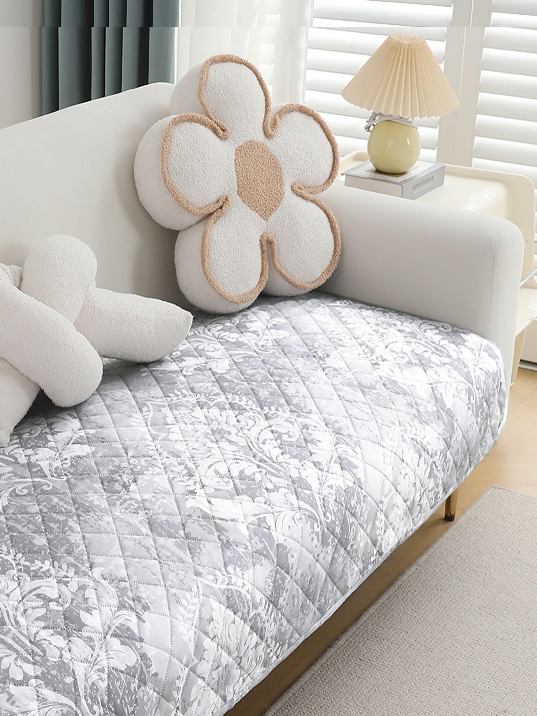 

HOKIPO Grey & White Printed Waterproof Quilted 120 cm Sofa Seat Mat