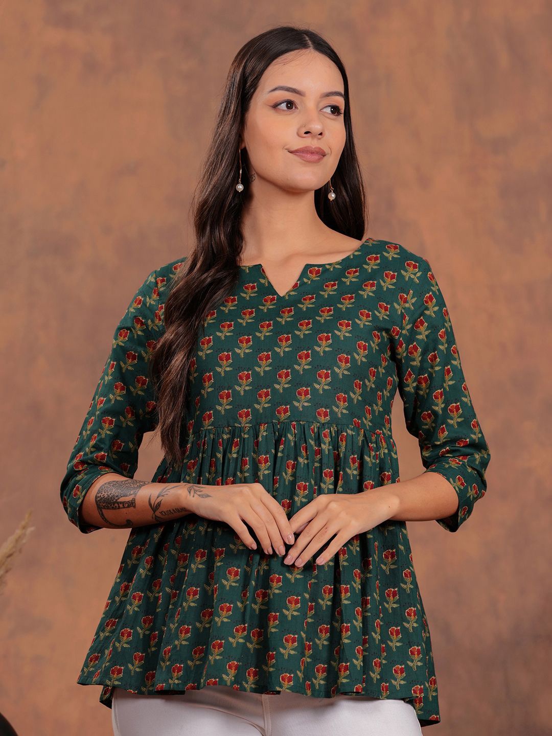 

HIBIKI Printed Cotton Peplum Top, Green