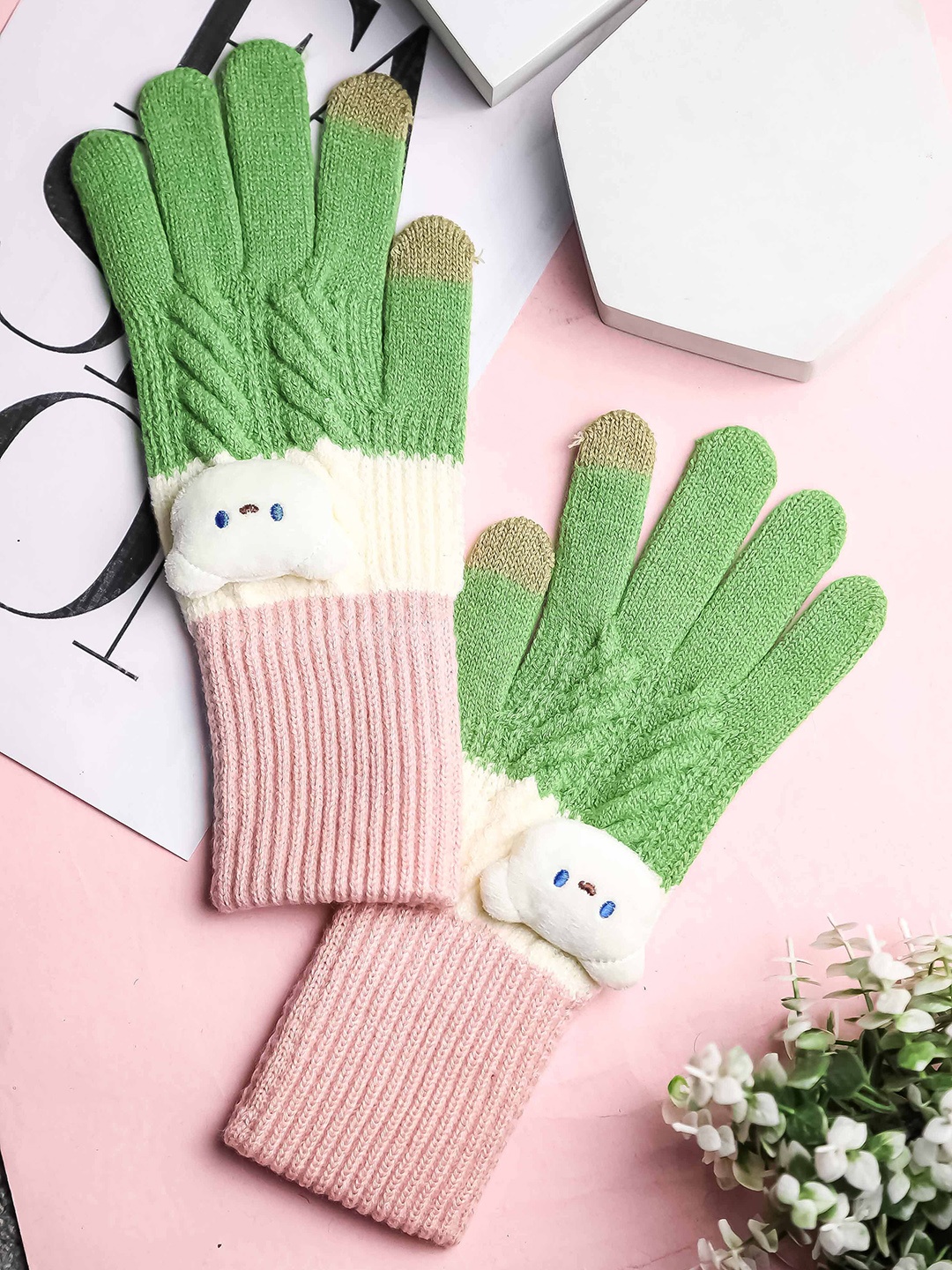 

Brauch Women Patterned Winter Gloves, Green