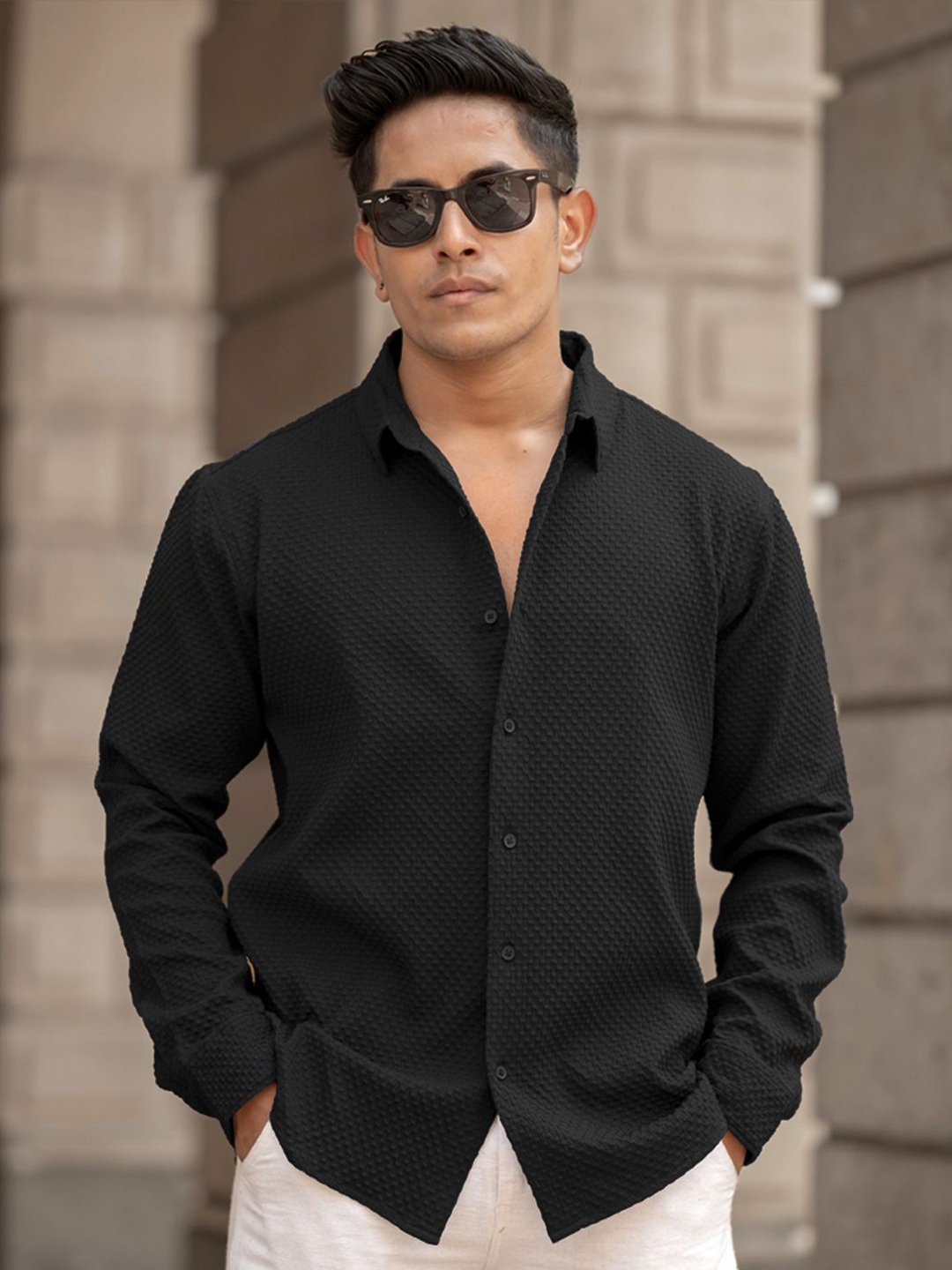 

Powerlook Men Spread Collar Solid Casual Shirt, Black