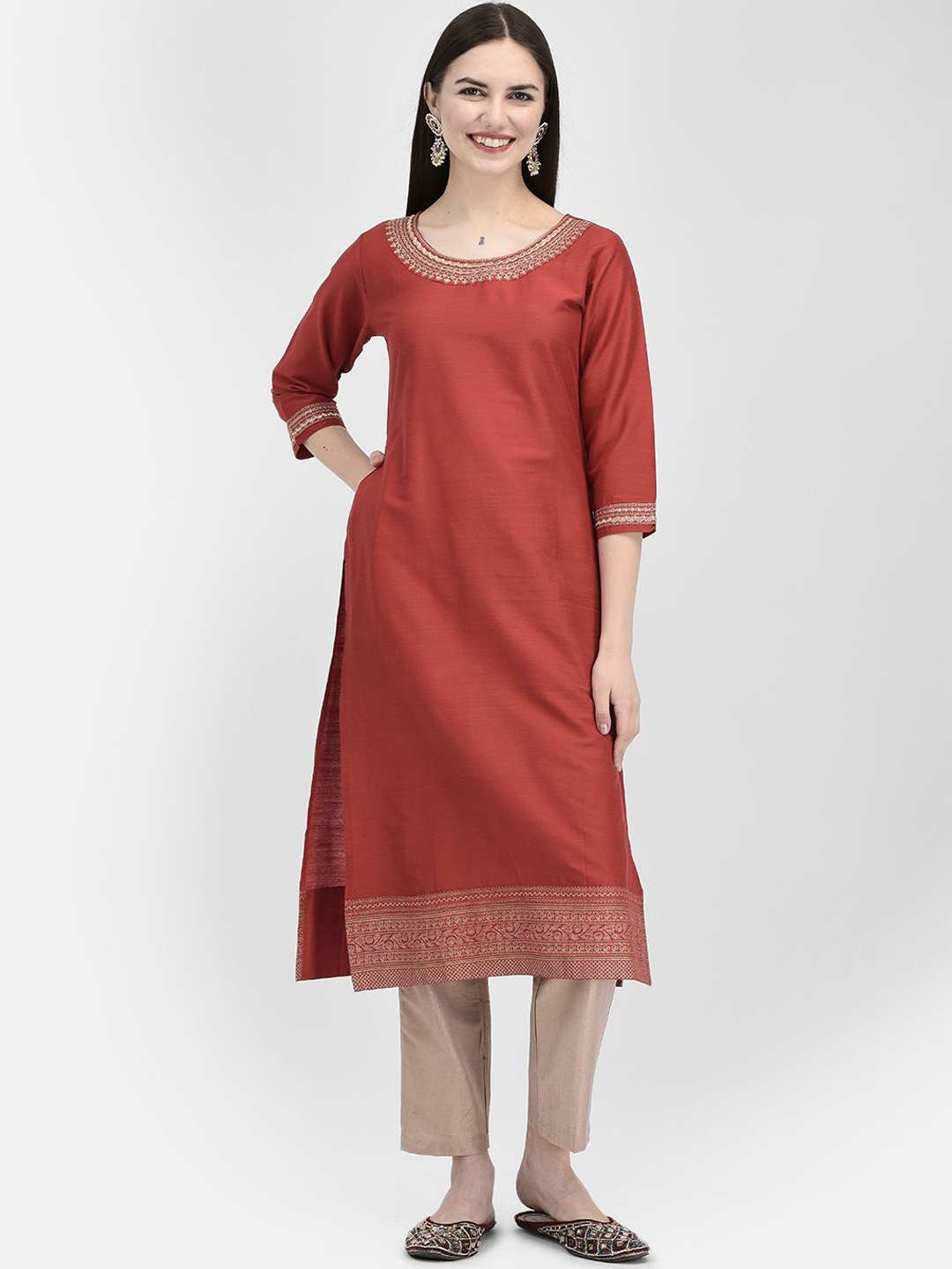 

Span Floral Embroidered Round Neck Three-Quarter Sleeves Regular Sequinned Straight Kurta, Red