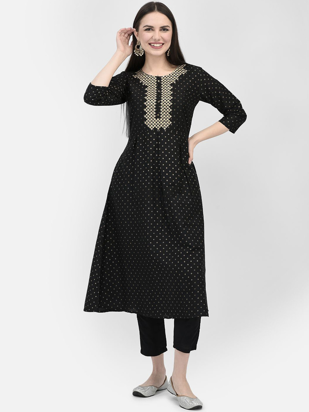 

Span Floral Printed Round Neck Three-Quarter Sleeves Thread Work Anarkali Kurta, Black