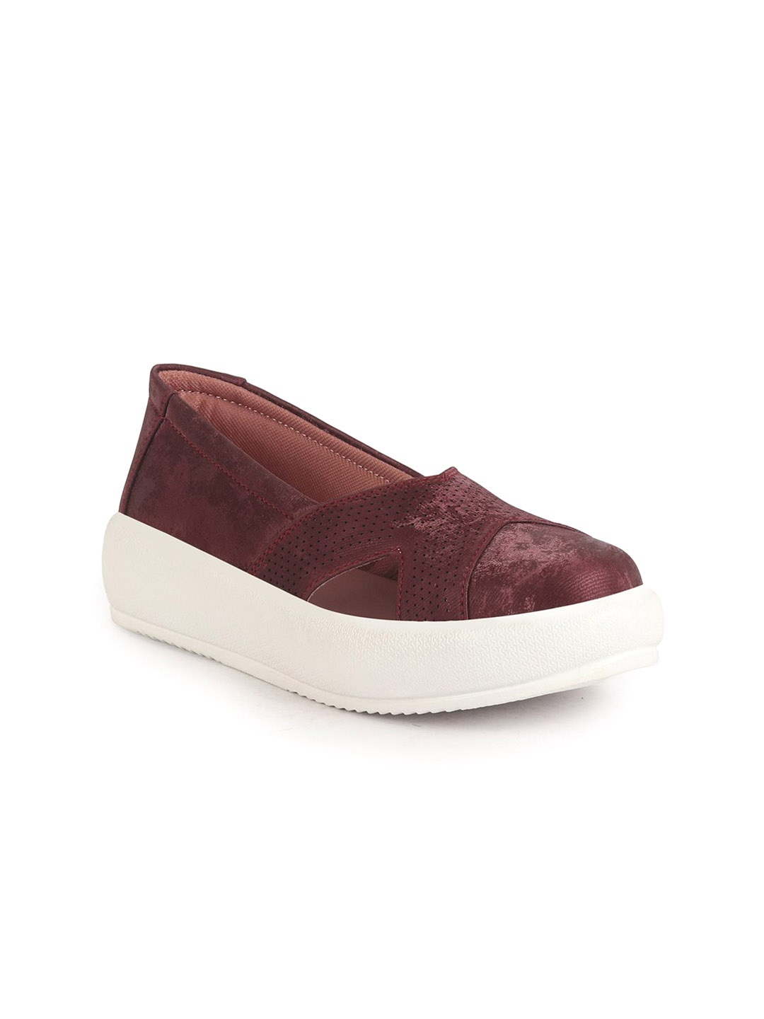 

FAUSTO Women Colourblocked Lightweight Slip-On Sneakers, Maroon