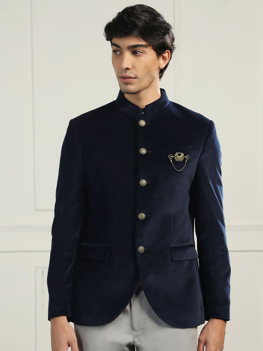 

Blackberrys Mandarin Collar Slim-Fit Velvet Bandhgala Blazer, Navy blue