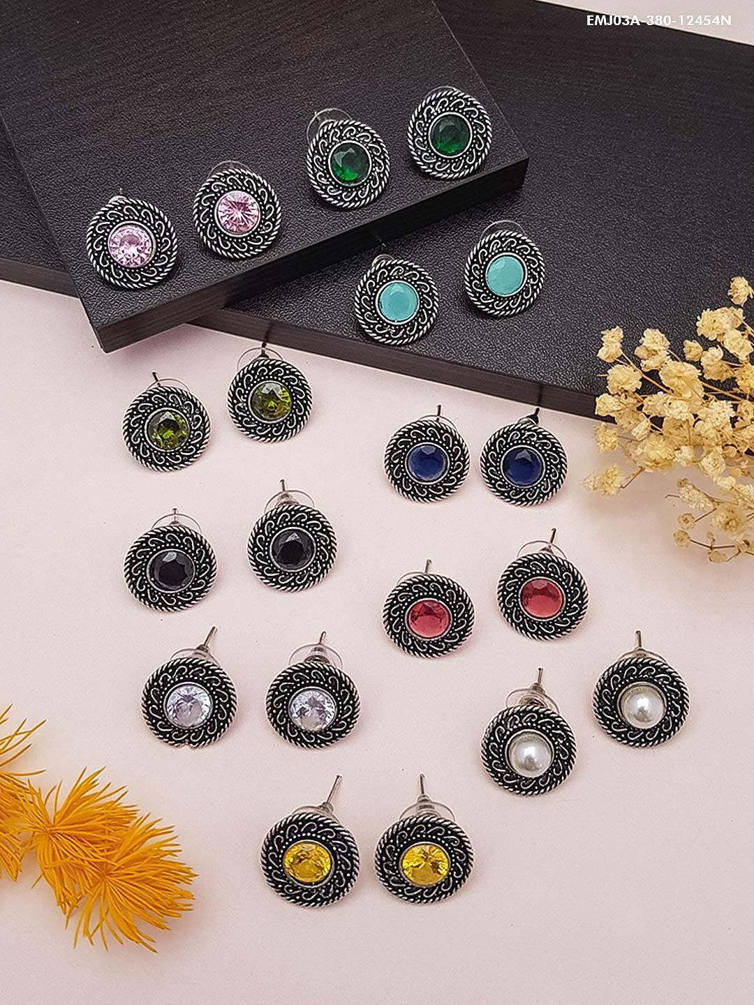 

GRIIHAM Set of 10 Silver-Plated American Diamond Contemporary Oxidised Studs